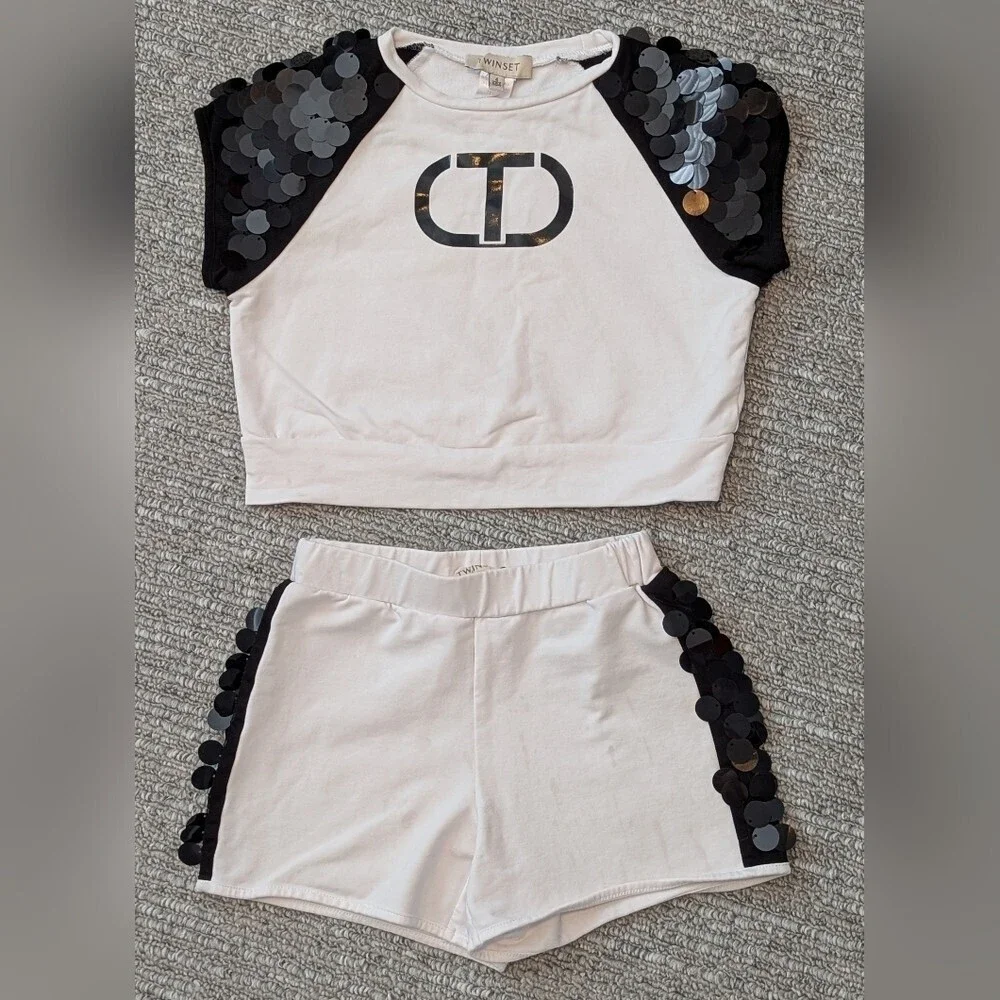 Twins-Set Oval T Girls (Size 4/104) Matching Sequins Top and Shorts